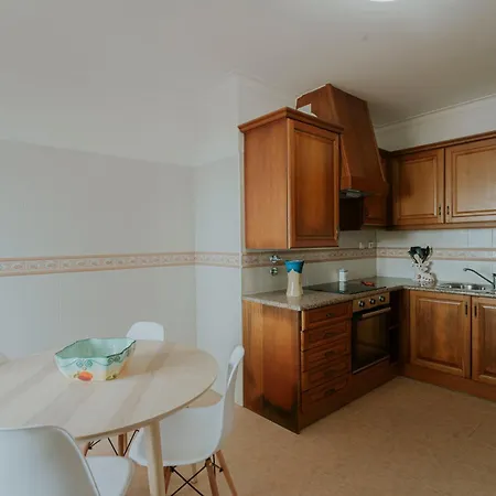 24 - Silver Coast Sunsets * 劳林哈